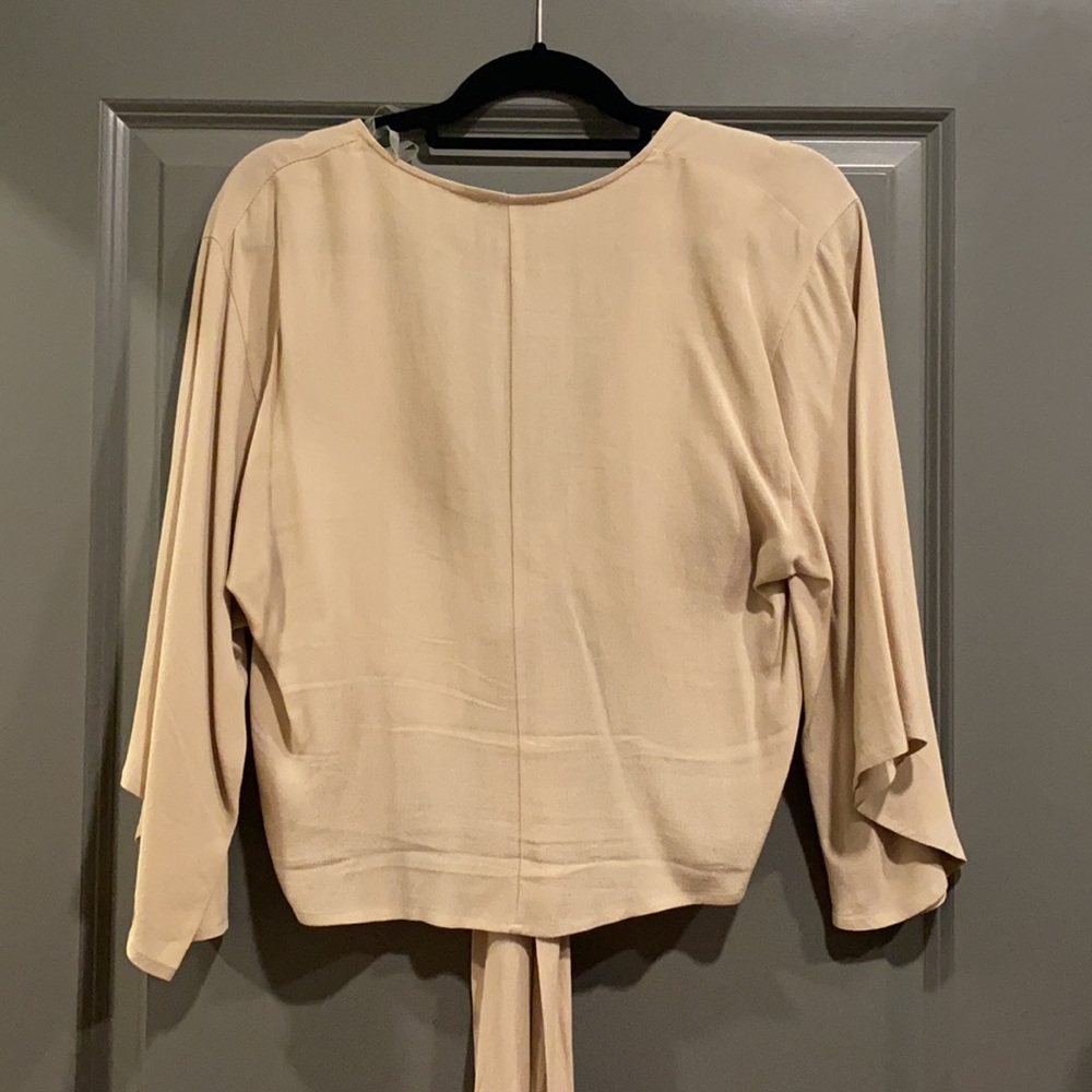Beige  Tie up Top - Picture 3 of 3
